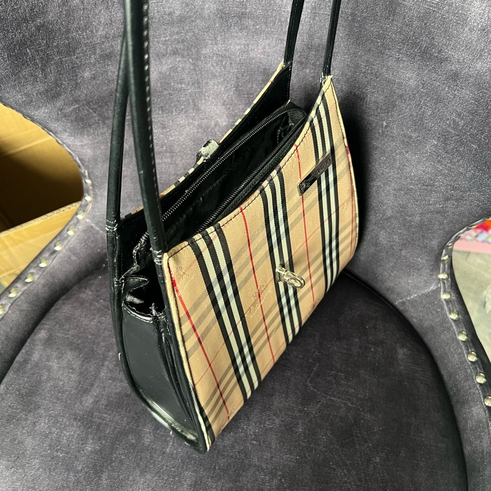 Burberry Shoulder Bag - Picture 5 of 7